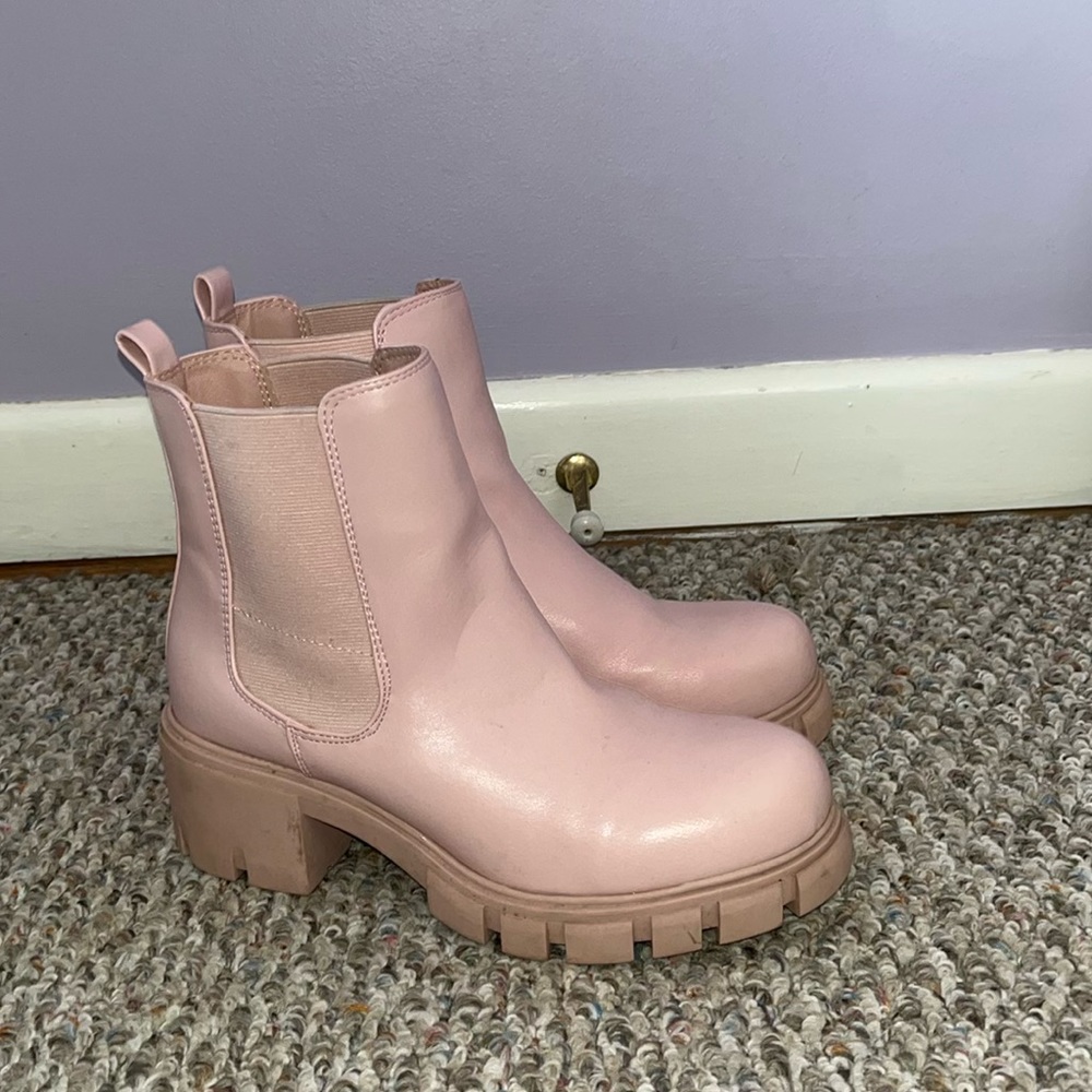 Madden girl booties 8.5